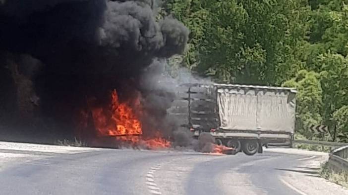 Kaza yapan tır cayır cayır yandı