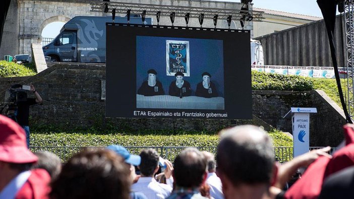 ETA örgütü kendini feshetti