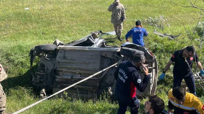 Araç şarampole devrildi! Ölü ve yaralı var