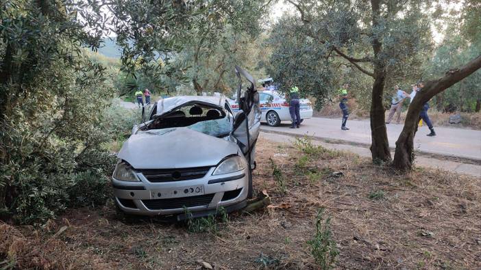 Otomobil zeytinliğe uçtu: Ölü ve yaralı var