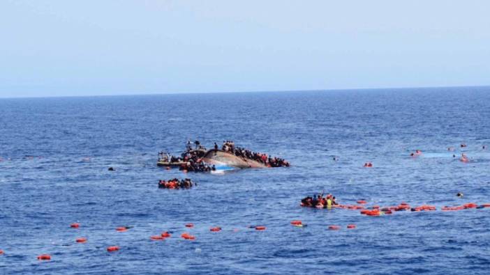 Senegal'de kaçak göçmenleri taşıyan tekne alabora oldu: 14 ölü