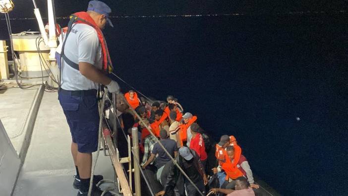 Balıkesir'de 32 kaçak göçmen yakalandı
