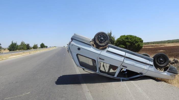 Kontrolden çıkan otomobil devrildi: 2 yaralı