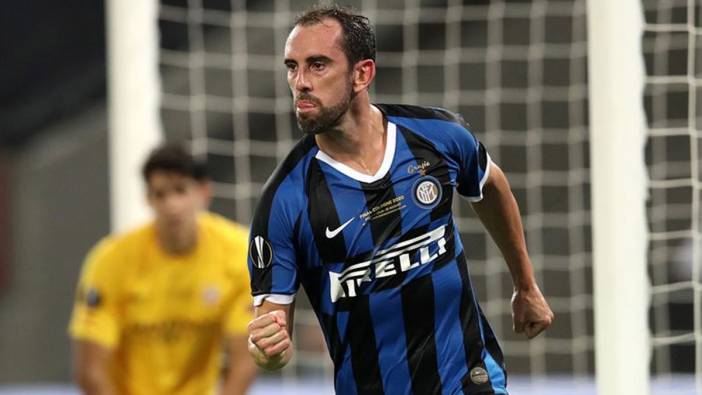 Yıldız oyuncu futbolu bıraktı