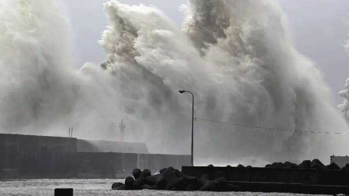 Japonya'da Khanun Tayfunu can aldı