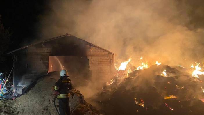 Erzincan'da 100 ton saman yandı