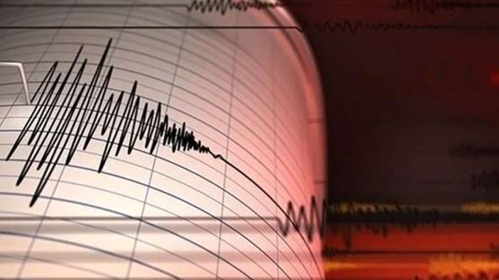 İzmir'de deprem