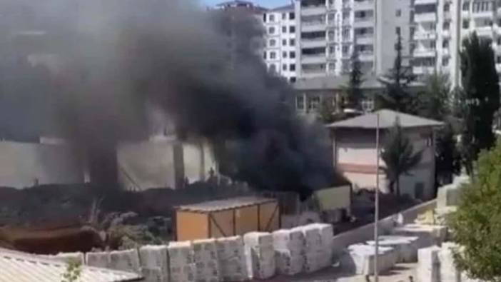İmamoğlu'nun Elazığ'da yaptıracağı okulun inşaat alanında yangın çıktı