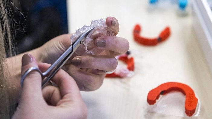 Türk girişimciler hastaları diş telinden kurtardı