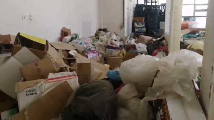 Isparta'da bir evden 7 kamyon çöp çıktı