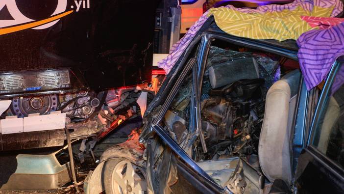 Duran yolcu otobüsüne çarpan şoför hayatını kaybetti