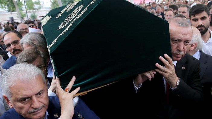 Fuat Sezgin son yolculuğuna uğurlandı