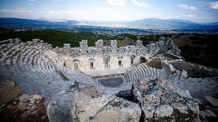 Mitolojideki 'nazar boncuğu' Medusa ziyaretçilerini bekliyor