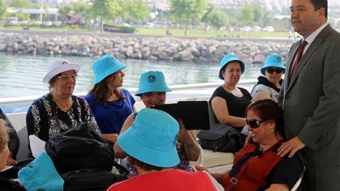 Al bayrağımız dalgalanıyorsa Mustafa Kemal’e borçluyuz