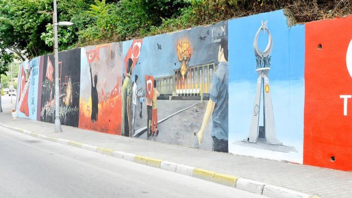 Beykoz'da duvarlara '15 Temmuz' resimleri çizildi