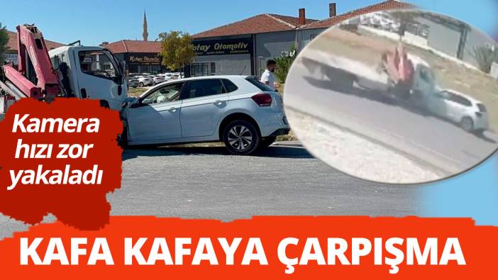 Vinç ile otomobil kafa kafaya çarpıştı... Kamera o anı kaydetti