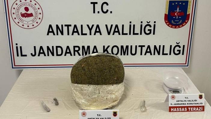 Jandarma operasyonunda 5 kilo uyuşturucu yakalandı