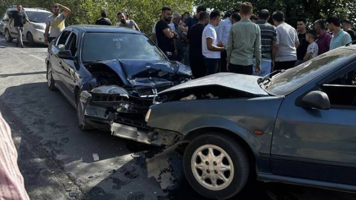 Kahramanmaraş'ta otomobiller kafa kafaya çarpıştı: Yaralılar var