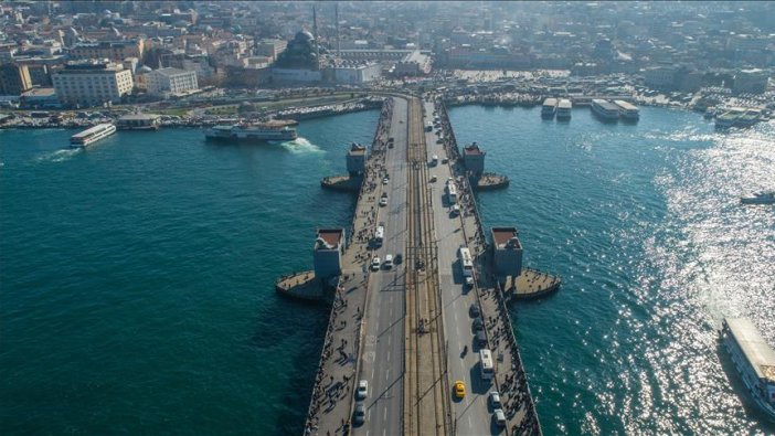 Atatürk ve Galata Köprüleri trafiğe kapatılacak