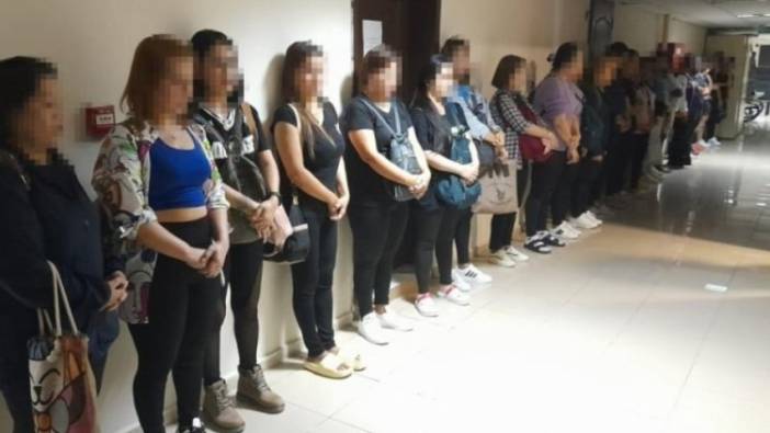Hatay'da çalışma izni olmayan 27 yabancı uyruklu kadın yakalandı