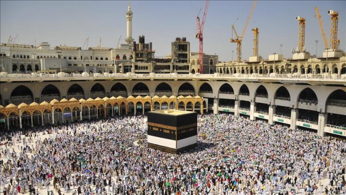 Mekke'de bayram öncesi son cuma