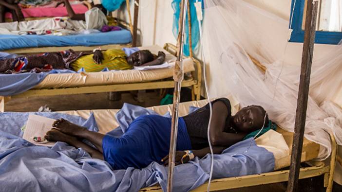 Kolera salgınında ölenlerin sayısı 100'ü geçti