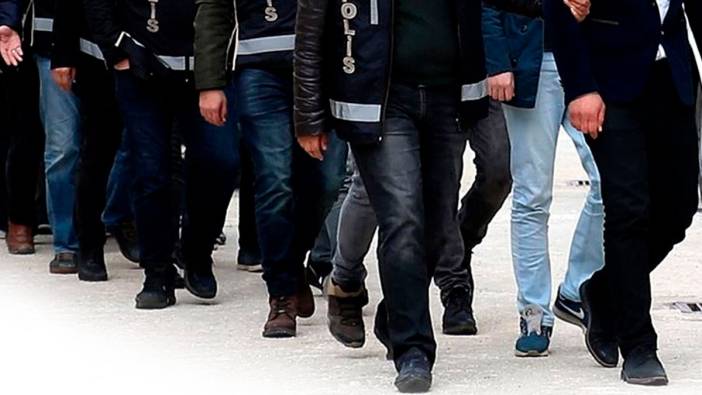 Yunanistan'a kaçmaya çalışan 27 FETÖ'cü yakalandı