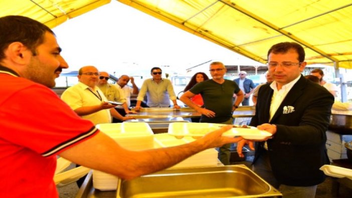 Beylikdüzü Belediyesi’nden vatandaşa kavurma ikramı