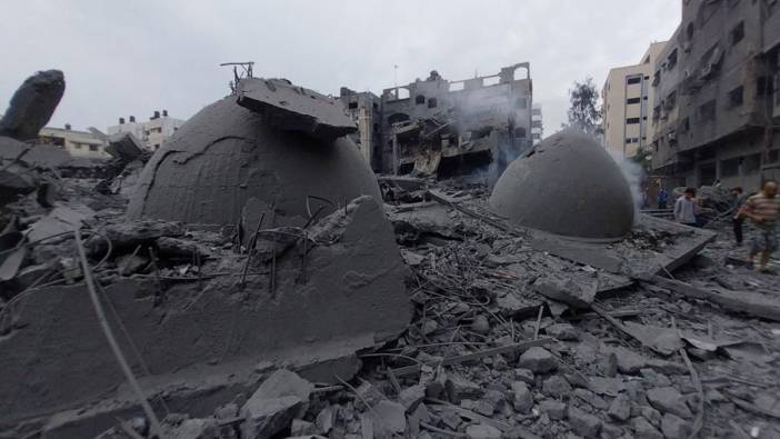 İsrail, Gazze Şeridi’nde 6 camiyi bombaladı