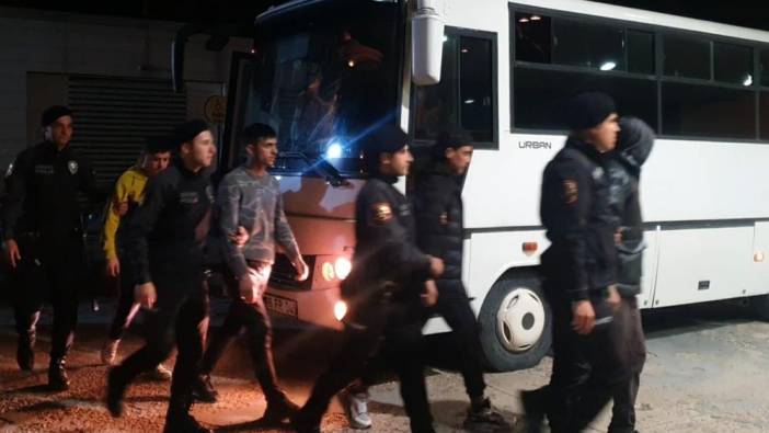 Şafak operasyonunda 50 kaçak göçmen yakalandı