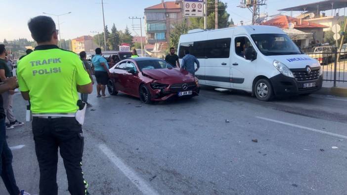 Malatya'da trafiği kilitleyen zincirleme kaza