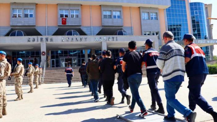 Yunanistan'a kaçmaya çalışan 51 FETÖ mensubu yakalandı