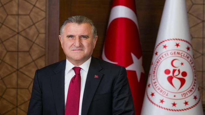 Bakan Bak milli pentatlet Buğra Ünal'ı tebrik etti