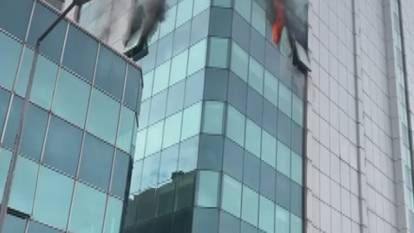 Zeytinburnu'nda iş merkezinde yangın