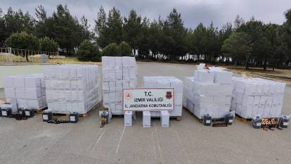 İzmir'de binlerce litre etil alkol ele geçirildi