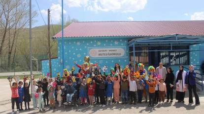 Jandarmadan köy okulu çocuklarına yürek ısıtan 23 Nisan sürprizi