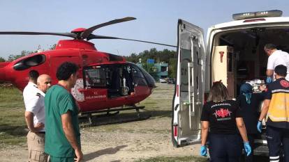 Ambulans helikopter hasta bebek için havalandı