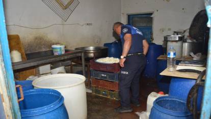 Mersin'de kaçak peynir imalathanesi mühürlendi
