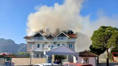 Muğla'da apart otelin çatı katında yangın çıktı