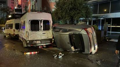 Sarıyer’de araç kontrolden çıkıp yan yattı: 2 kişi yaralandı