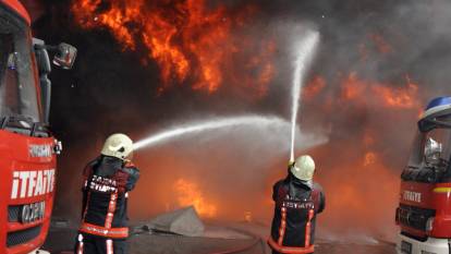İstanbul'da sanayi sitesinde yangın