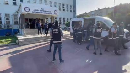 İzmir'de gözaltına alınan suç makineleri adalet karşısında