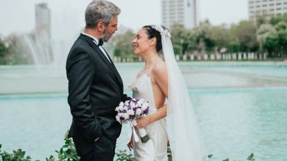 Ünlü şarkıcı sürpriz nikahla evlendi