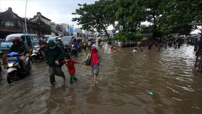 Endonezya'da sel felaketi: 34 kişi hayatını kaybetti