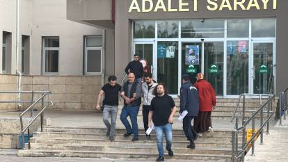 Sivas'ta 1 kişiyi öldürdü 1 kişiyi yaraladı