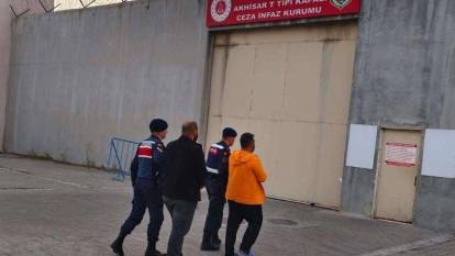 Kırkağaç'ta sentetik uyuşturucu 2 tutuklama getirdi