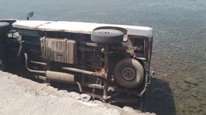 Çanakkale'de otomobil denize düştü: 1 yaralı