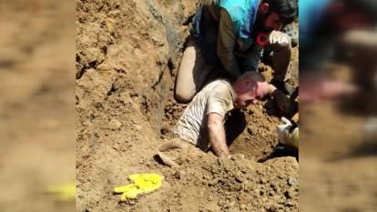 Tuzla’da toprak kayması : 2 işçi kurtarıldı