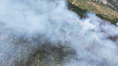 Karabük’te ormanlık alana düşen yıldırım yangın çıkardı