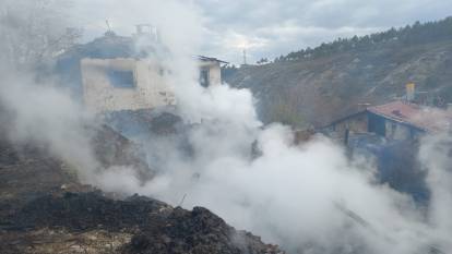 Çankırı’da kortun yangın alevler her yere yayıldı